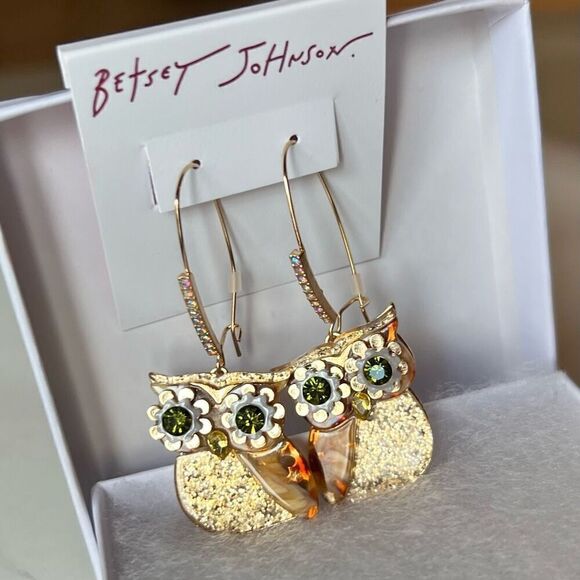 BETSEY JOHNSON Golden Owl Dangle Earrings - Picture 5 of 11